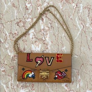 MCM WORLDWIDE Love Patch Wallet on chain NWT $495